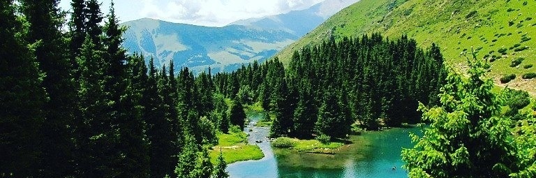 Иссык Куль экскурсии,Каракол экскурсии, лучшие экскурсии на Иссык Куле, отдых, отдых на Иссык Куле, отдых в Кыргызстане, отдых в горах, отдых в горах Тянь-Шаня, отдых в чолпон ате, лучший отдых в Кыргызстане, поездки в горы Иссык Куль, поездки в горы Чолпон Ата, поездки в ущелья Иссык Куль, поездки в горы Чолпон Ата, поездки в горы Каракол, ущелья на иссык куле,  Григорьевское ущелье, Семёновское ущелье, Святое озеро, каракольское ущелье, Алтын-Арашан ущелье, Джеты огуз ущелье, Барскоон ущелье, каньон Сказка, каньон Аксай, туры вокруг иссык куля, озеро Ала коль